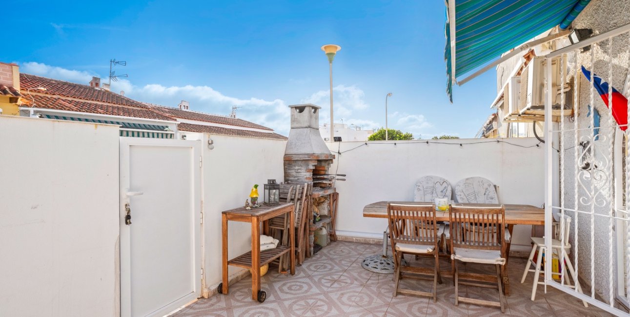 Resale - Townhouse -
Torrevieja - La Siesta