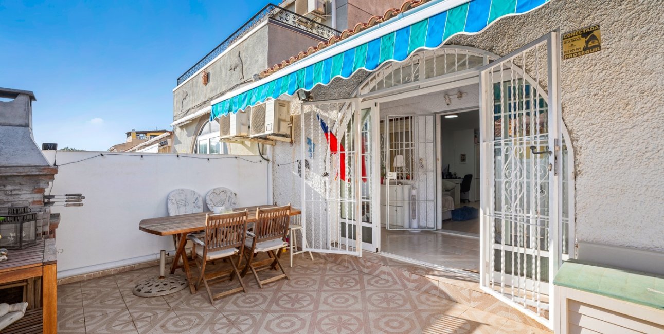 Resale - Townhouse -
Torrevieja - La Siesta