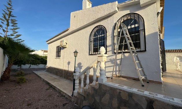 Reventa - Villa -
Torrevieja - San Luis - Chaparal