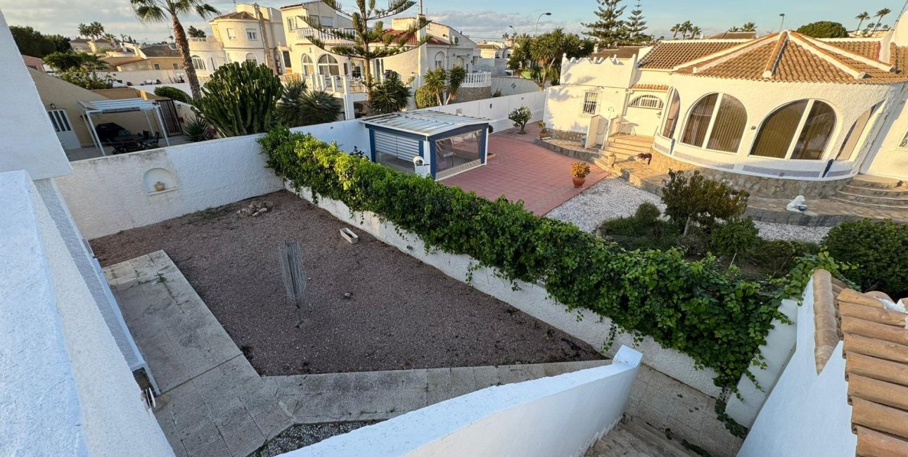 Reventa - Villa -
Torrevieja - San Luis - Chaparal