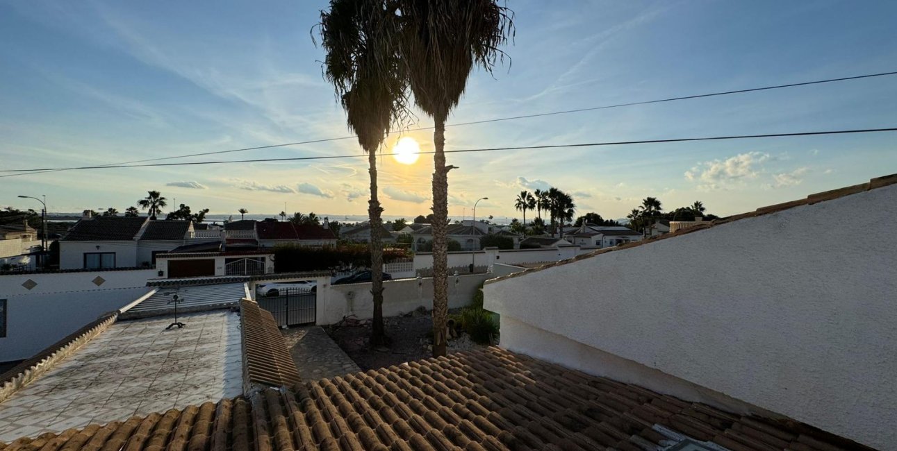 Reventa - Villa -
Torrevieja - San Luis - Chaparal