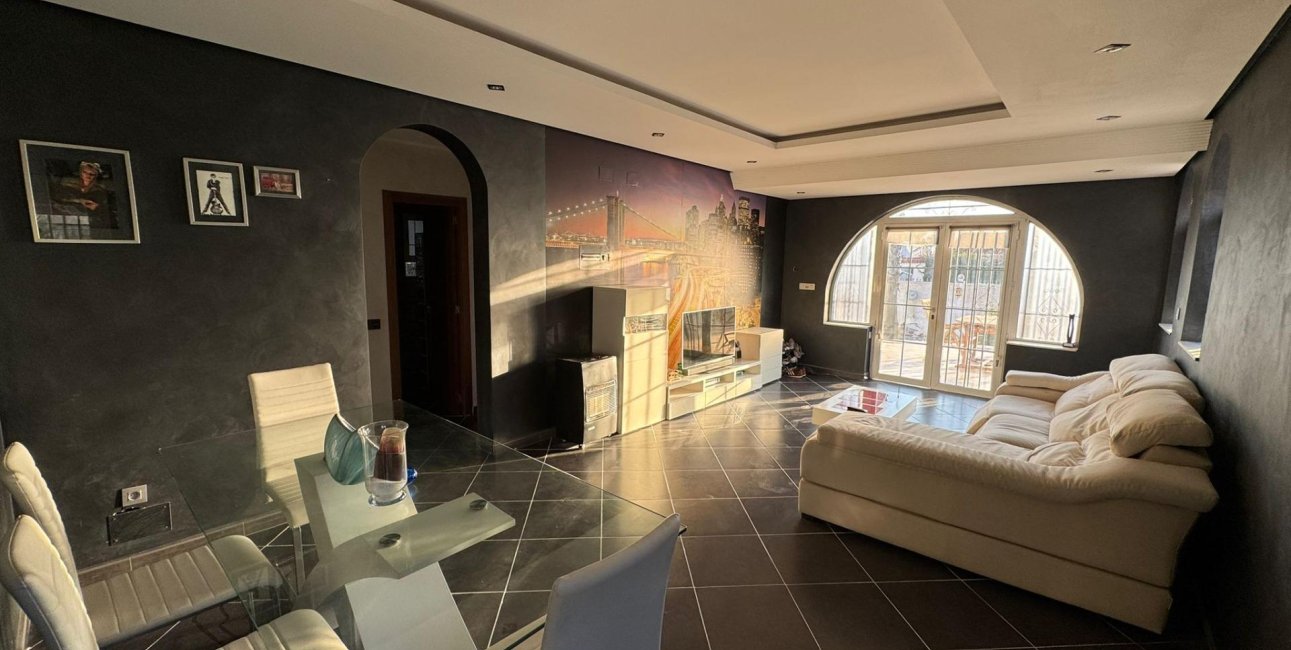 Reventa - Villa -
Torrevieja - San Luis - Chaparal