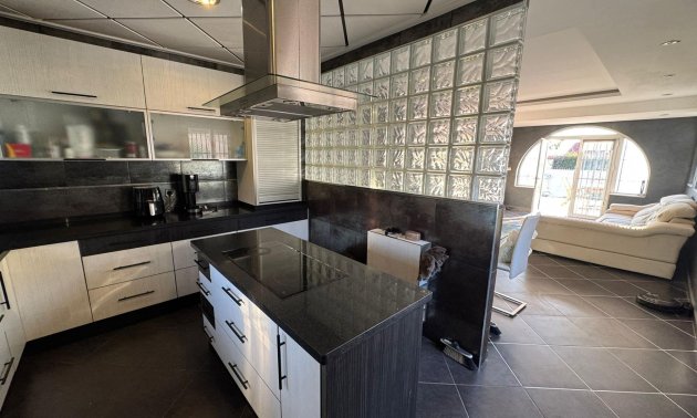 Reventa - Villa -
Torrevieja - San Luis - Chaparal