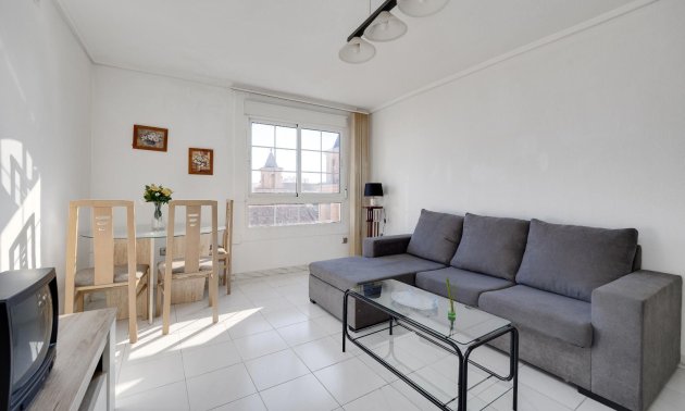 Resale - Apartment / flat -
Torrevieja - Centro