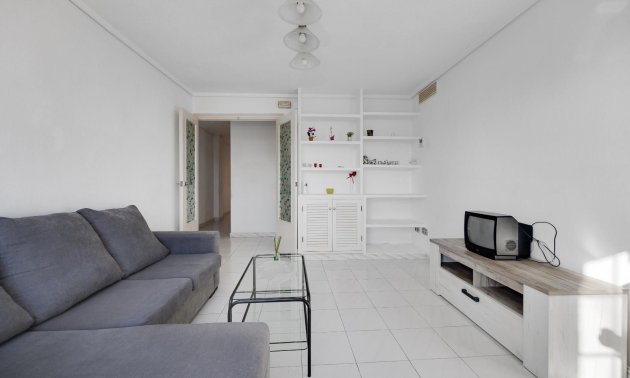 Resale - Apartment / flat -
Torrevieja - Centro