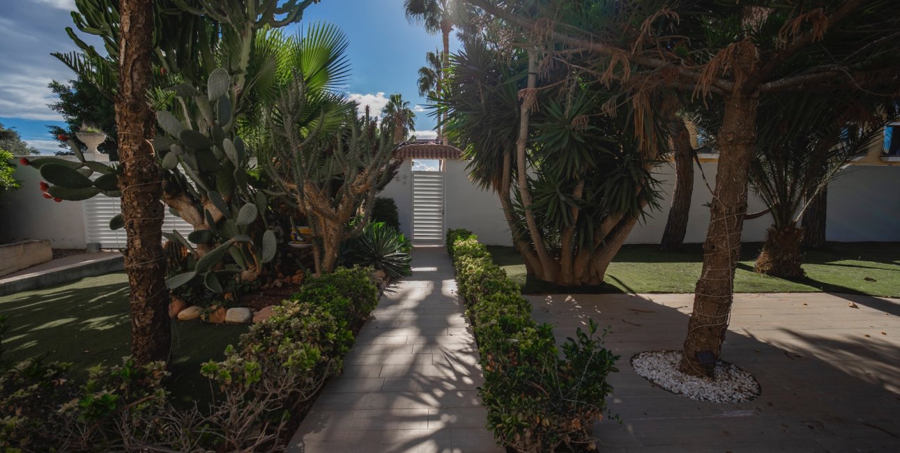 Resale - Villa -
Ciudad Quesada - Doña Pepa