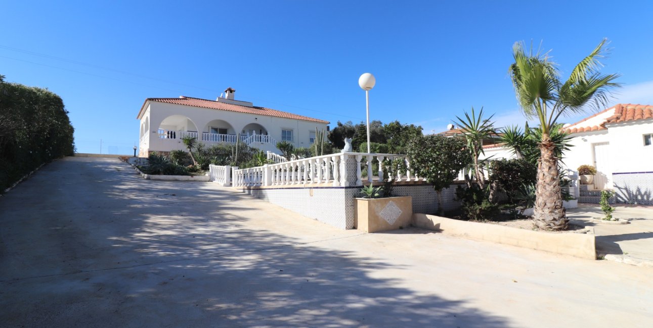 Reventa - Villa -
Algorfa - Lomas de La Juliana