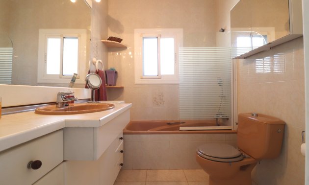 Reventa - Villa -
Algorfa - Lomas de La Juliana