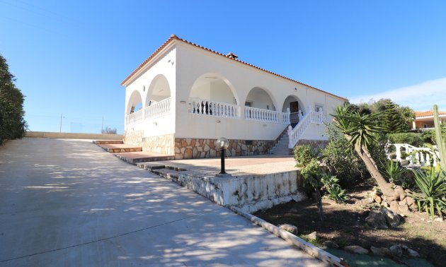 Reventa - Villa -
Algorfa - Lomas de La Juliana