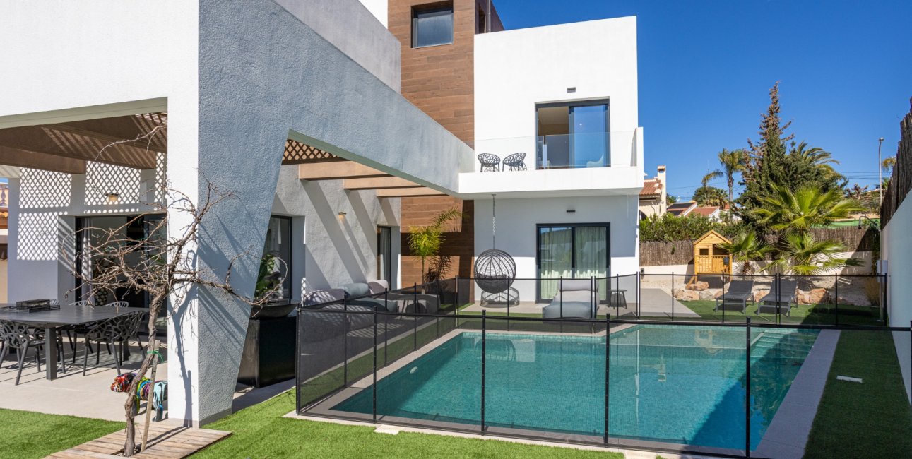 Resale - Villa -
Ciudad Quesada - Ciudad Quesada - Town