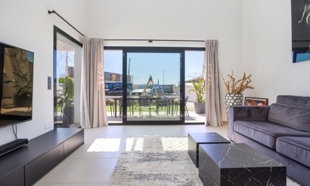 Resale - Villa -
Ciudad Quesada - Ciudad Quesada - Town