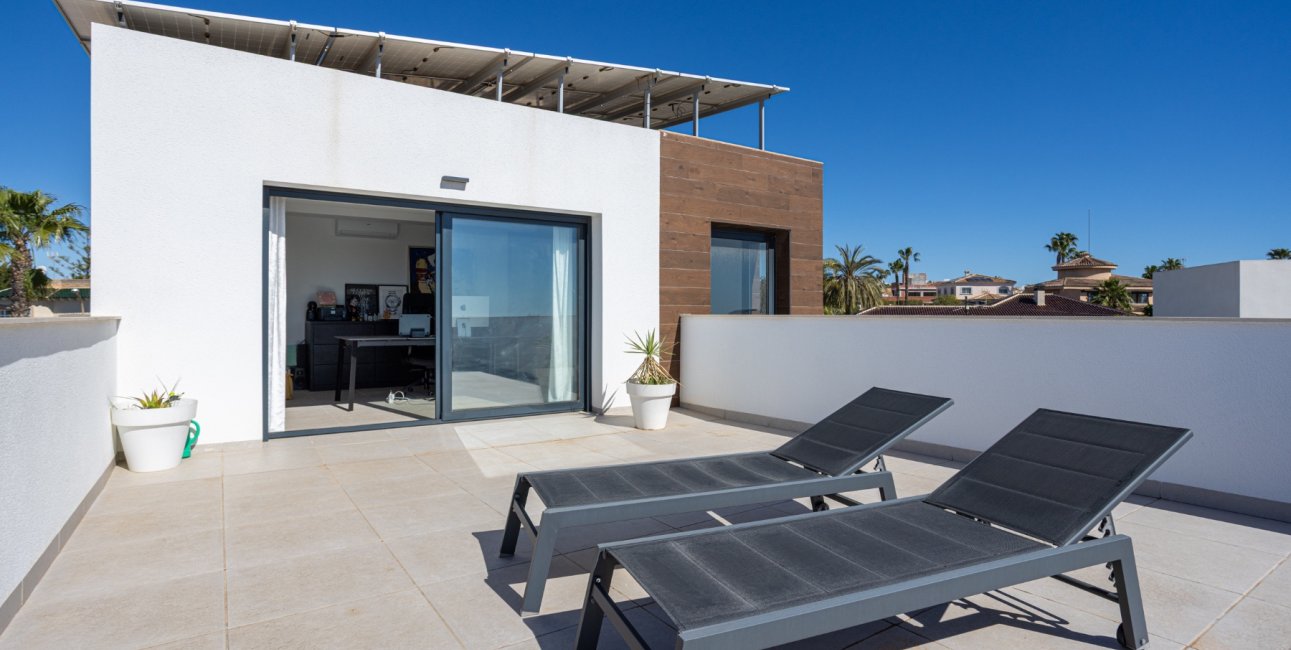 Resale - Villa -
Ciudad Quesada - Ciudad Quesada - Town