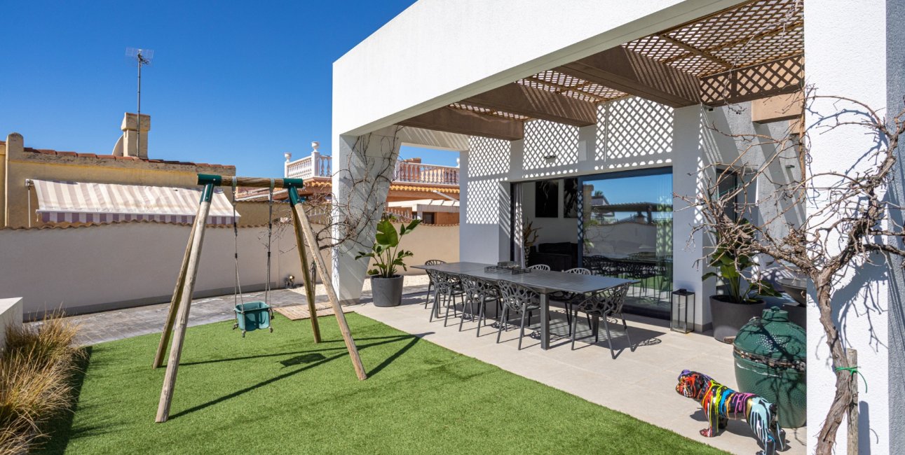 Resale - Villa -
Ciudad Quesada - Ciudad Quesada - Town