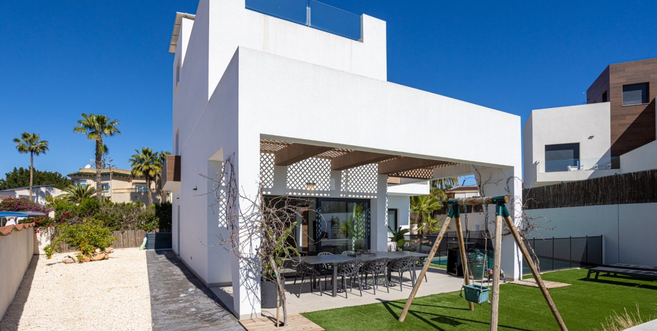 Resale - Villa -
Ciudad Quesada - Ciudad Quesada - Town