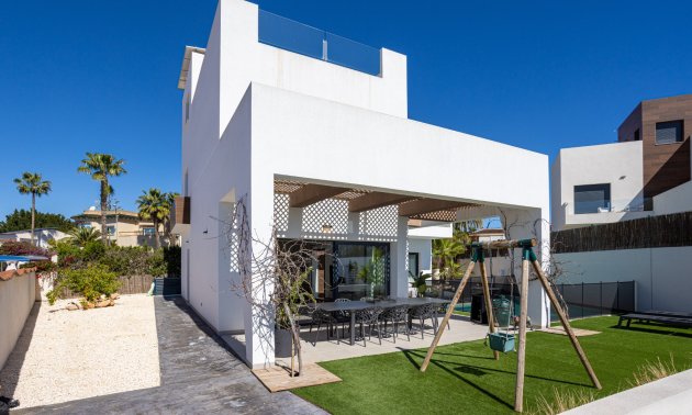 Resale - Villa -
Ciudad Quesada - Ciudad Quesada - Town