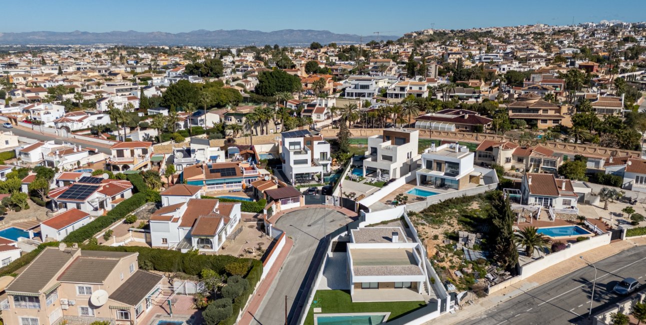 Resale - Villa -
Ciudad Quesada - Ciudad Quesada - Town