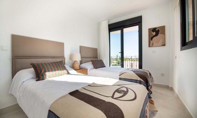 Rynek pierwotny - Dom Szeregowy -
Cox - San Fernando