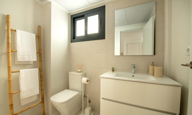 Obra nueva - Bungalow -
Cox - San Fernando