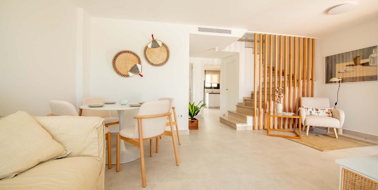 Obra nueva - Bungalow -
Cox - San Fernando