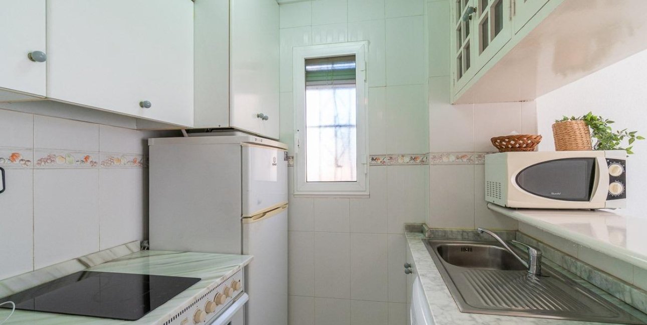 Resale - Apartment / flat -
Torrevieja - Frutales - Rosaleda