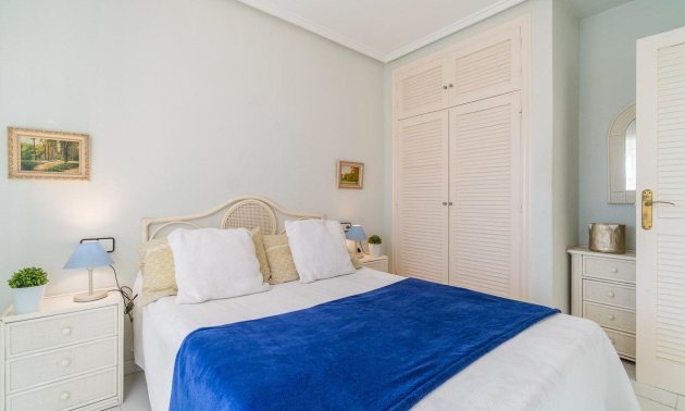 Resale - Apartment / flat -
Torrevieja - Frutales - Rosaleda