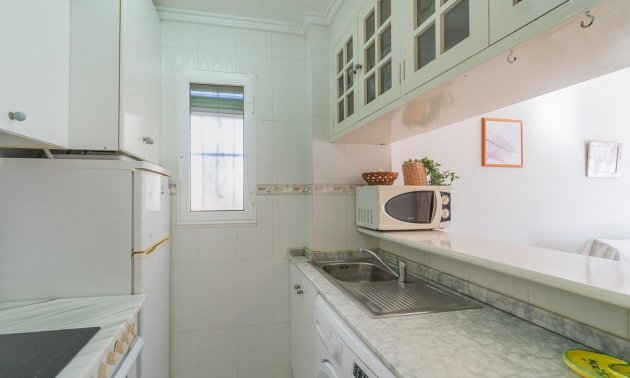 Resale - Apartment / flat -
Torrevieja - Frutales - Rosaleda