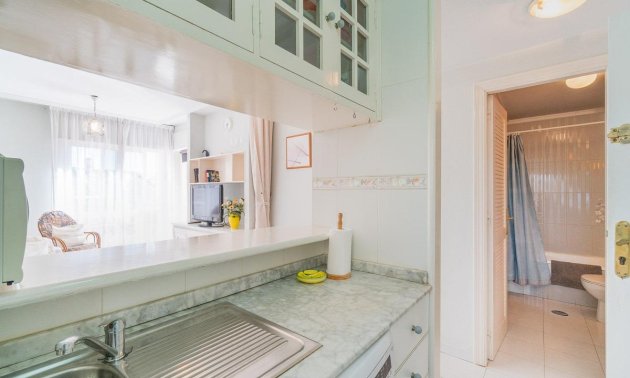 Resale - Apartment / flat -
Torrevieja - Frutales - Rosaleda