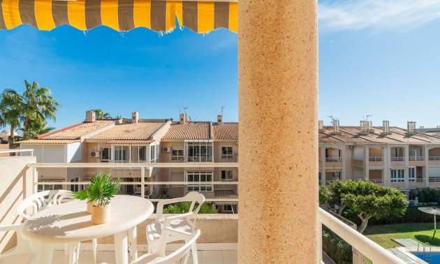 Resale - Apartment / flat -
Torrevieja - Frutales - Rosaleda