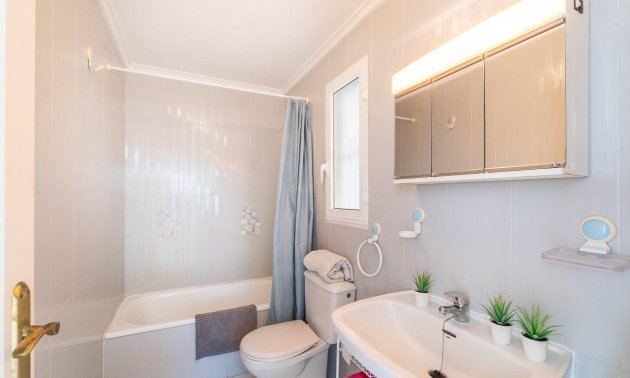 Resale - Apartment / flat -
Torrevieja - Frutales - Rosaleda