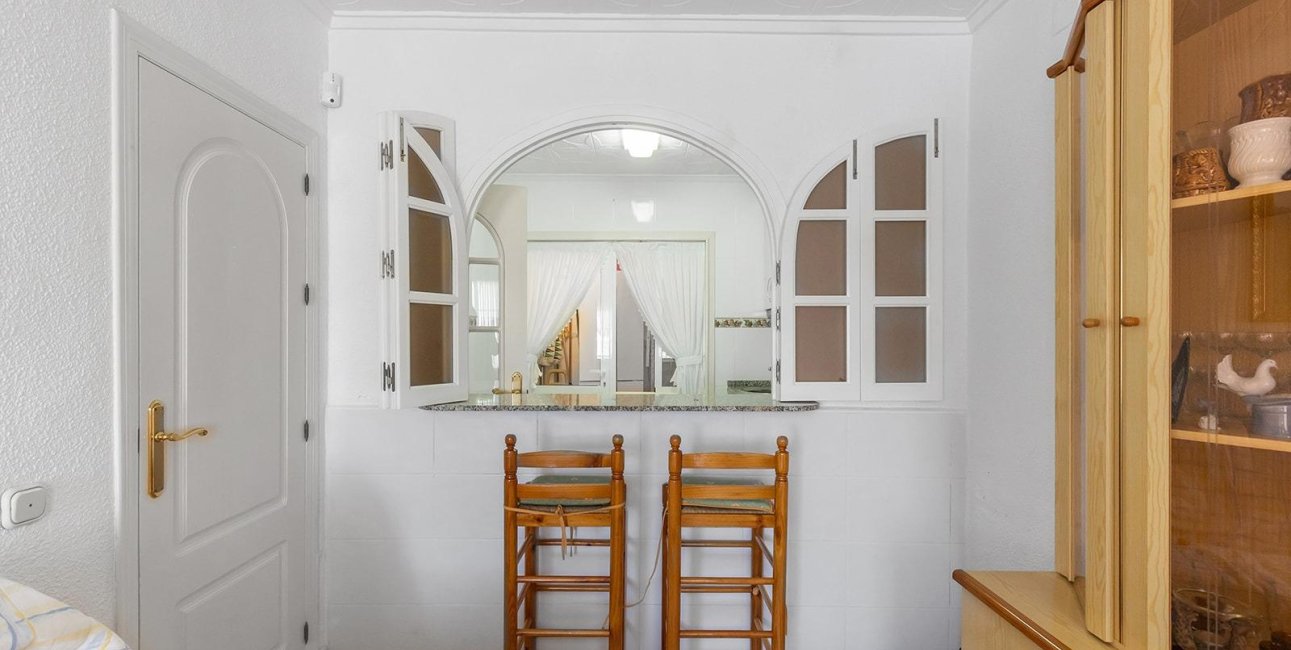 Resale - Bungalow -
Torrevieja - Torretas  - La Siesta - El Limonar