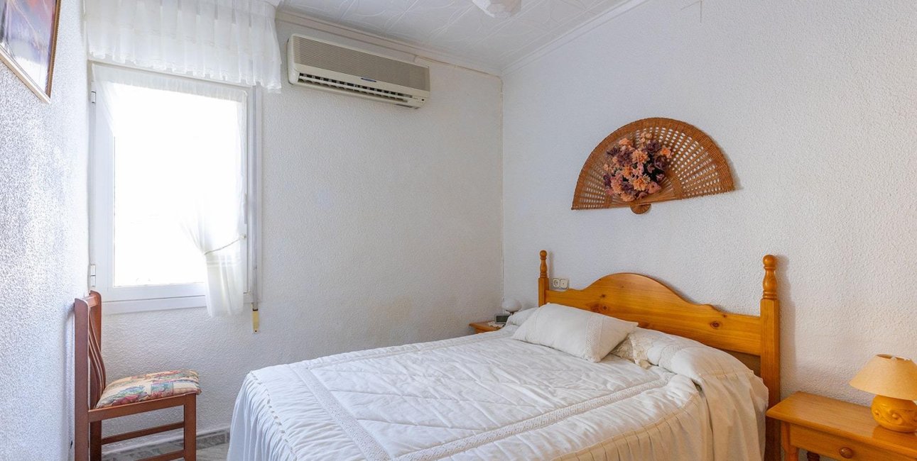 Resale - Bungalow -
Torrevieja - Torretas  - La Siesta - El Limonar