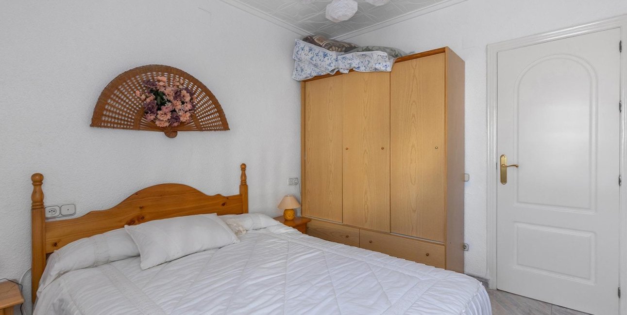 Resale - Bungalow -
Torrevieja - Torretas  - La Siesta - El Limonar