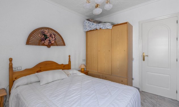 Resale - Bungalow -
Torrevieja - Torretas  - La Siesta - El Limonar