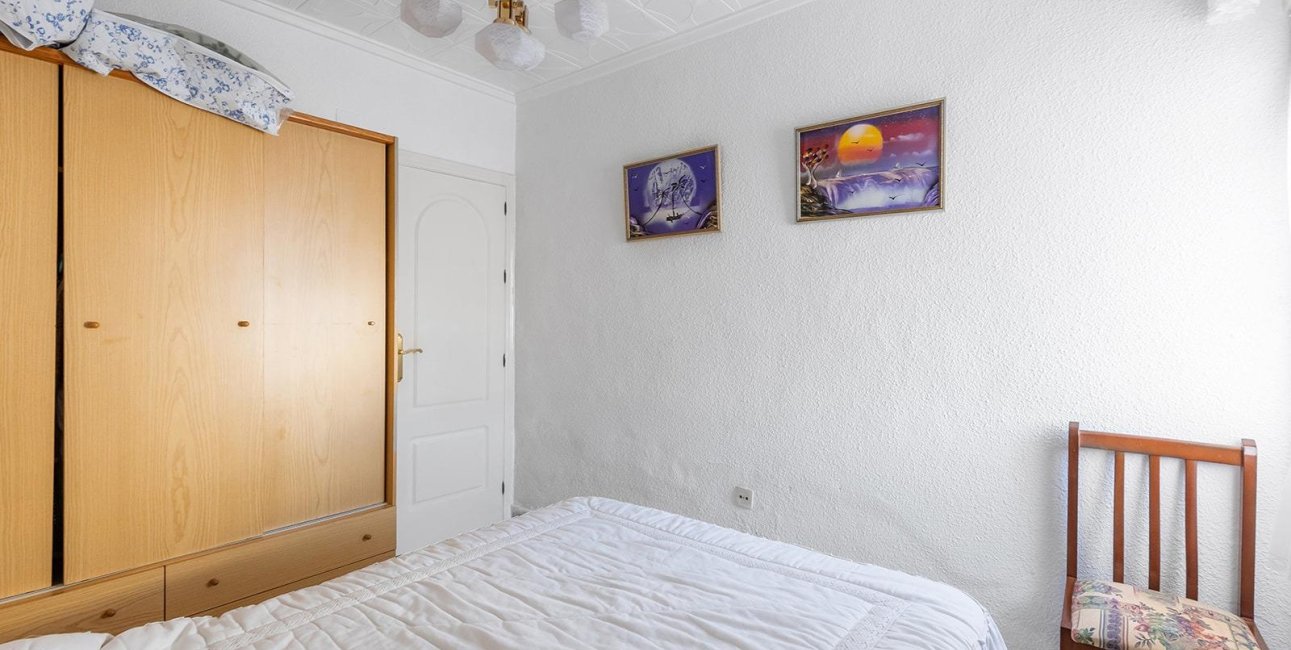 Resale - Bungalow -
Torrevieja - Torretas  - La Siesta - El Limonar