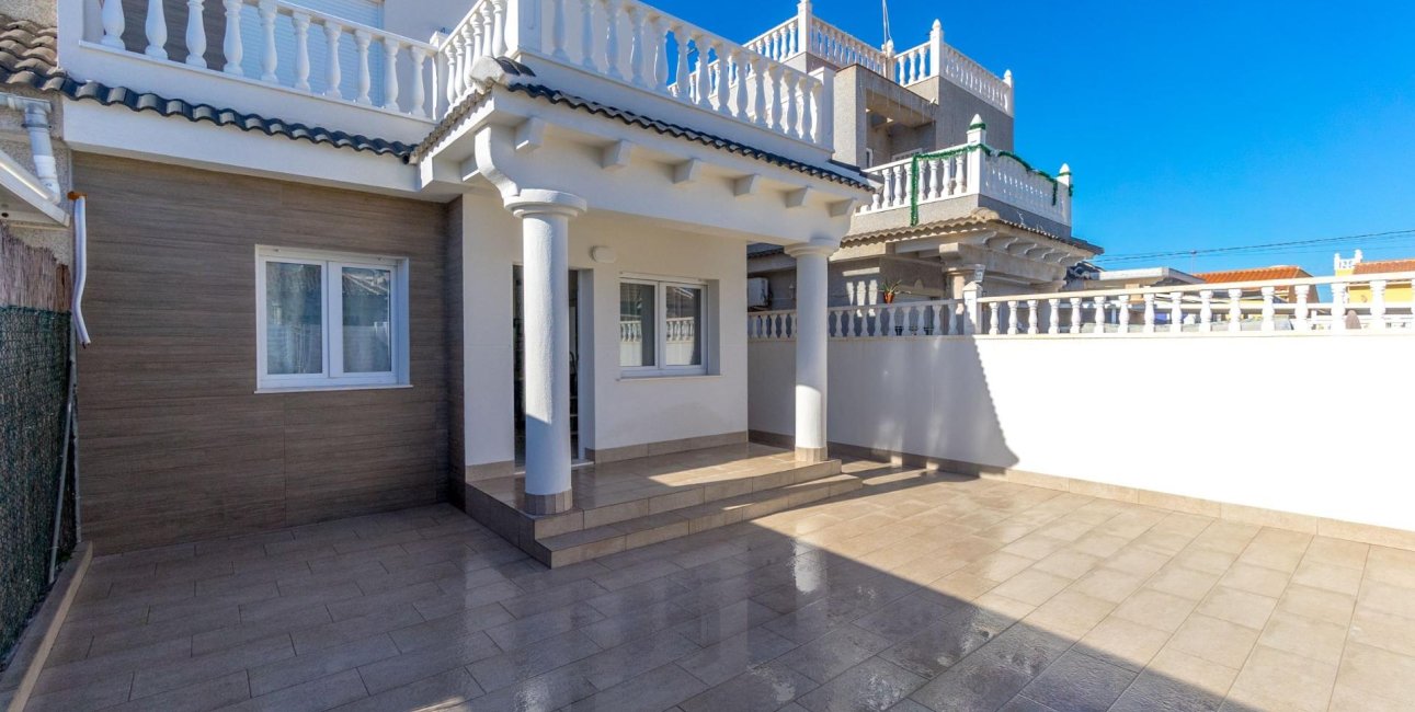 Reventa - Villa -
Torrevieja - San Luis - Chaparal