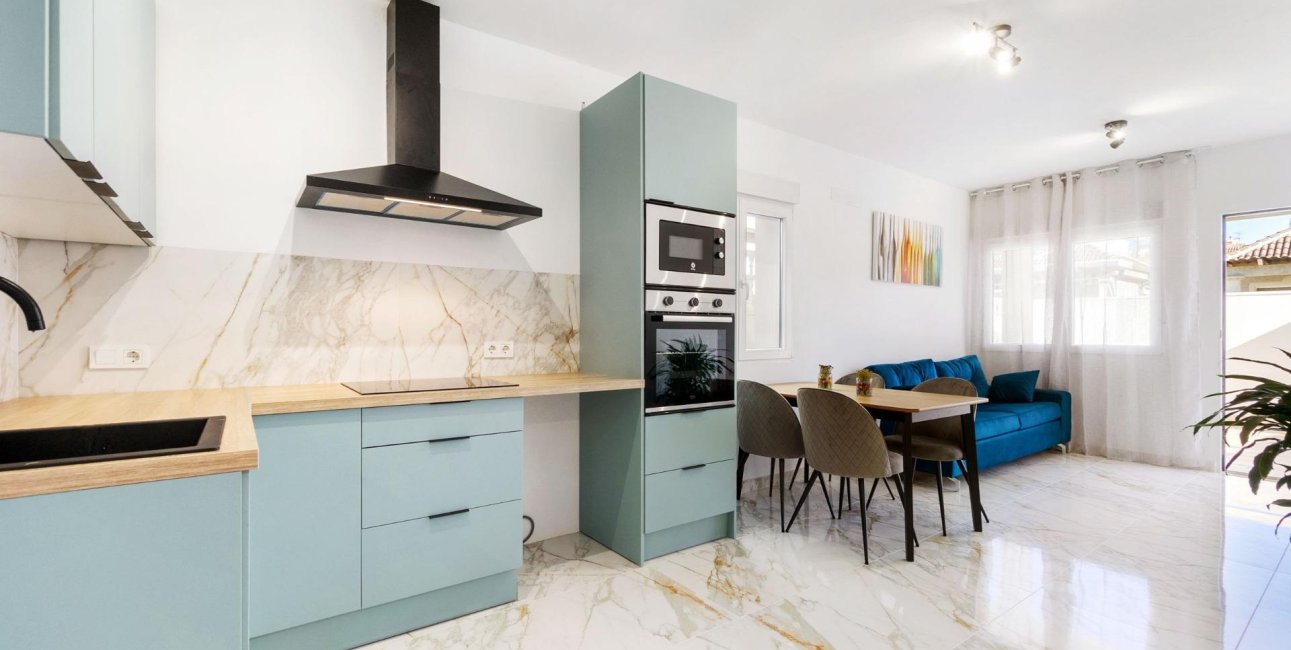 Reventa - Villa -
Torrevieja - San Luis - Chaparal