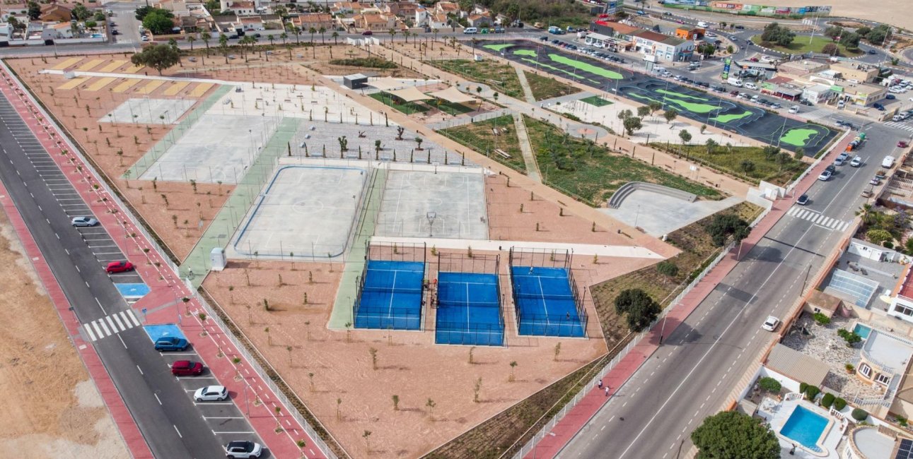 Reventa - Villa -
Torrevieja - San Luis - Chaparal