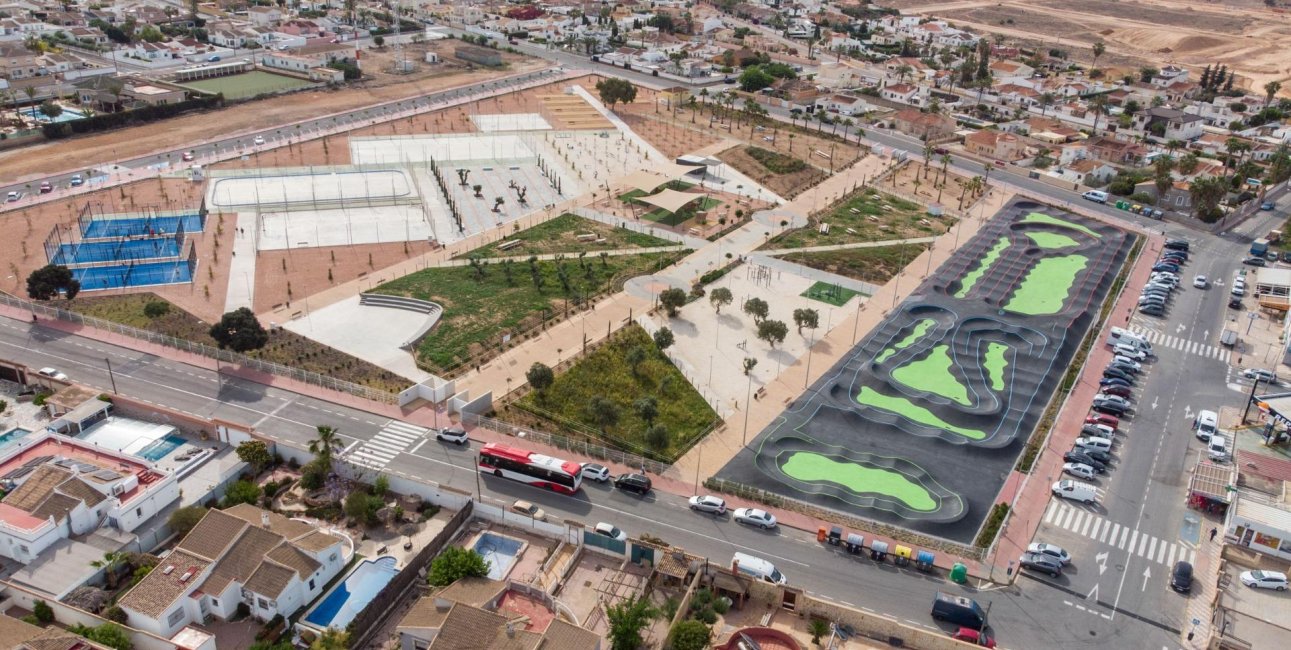 Reventa - Villa -
Torrevieja - San Luis - Chaparal