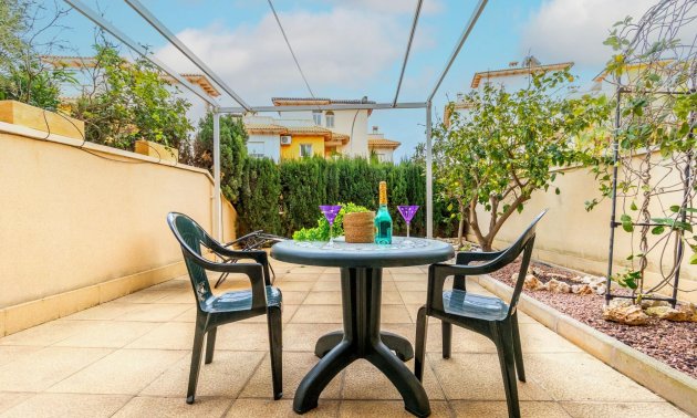 Resale - Apartment / flat -
Orihuela Costa - Altos de Campoamor