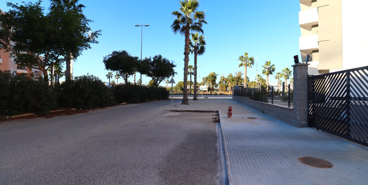 Resale - Apartment / flat -
Guardamar del Segura - El Raso