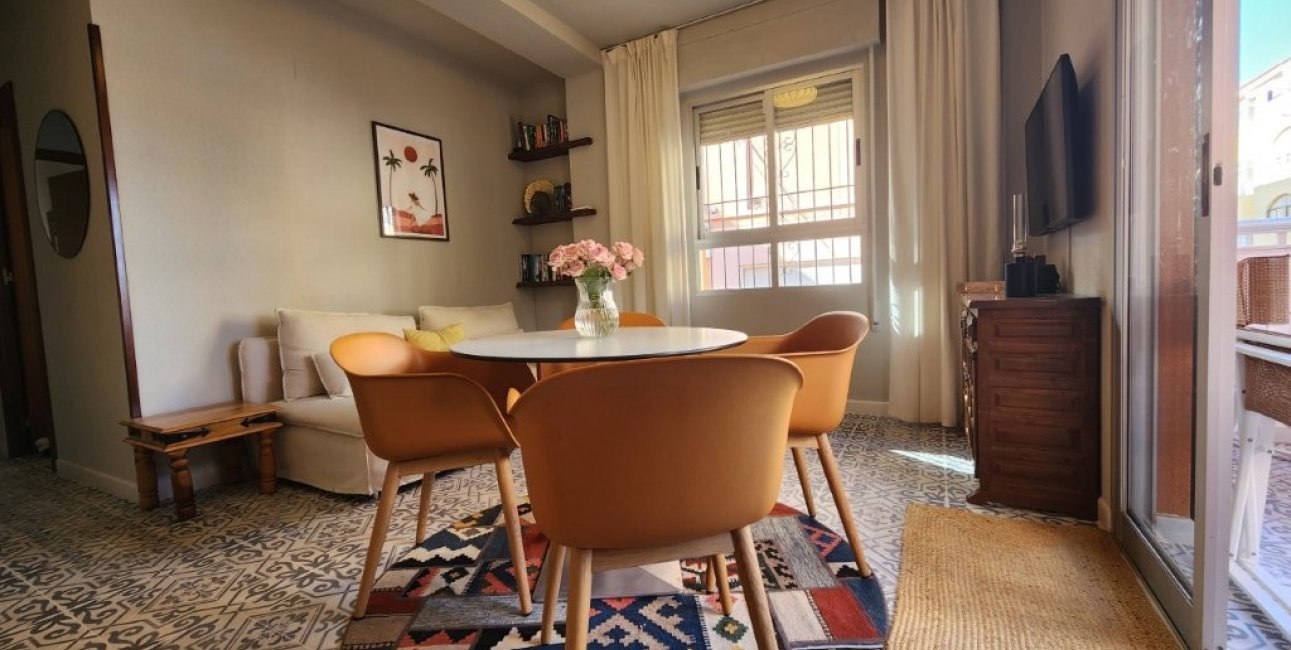 Resale - Apartment / flat -
Torrevieja - La Mata