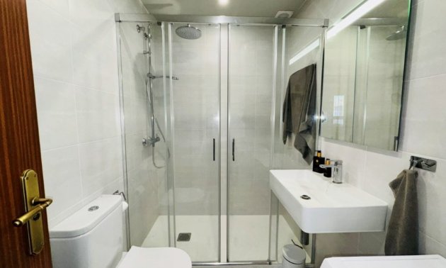 Resale - Apartment / flat -
Torrevieja - La Mata