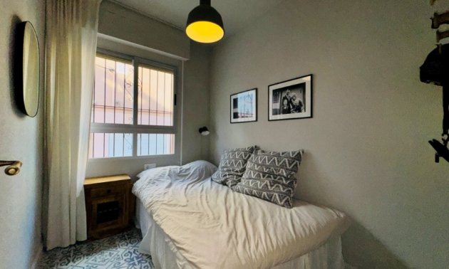 Resale - Apartment / flat -
Torrevieja - La Mata