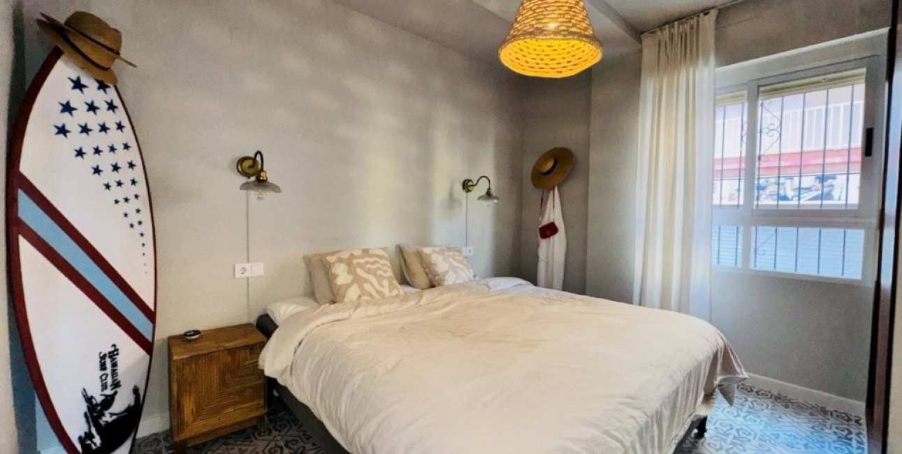 Resale - Apartment / flat -
Torrevieja - La Mata