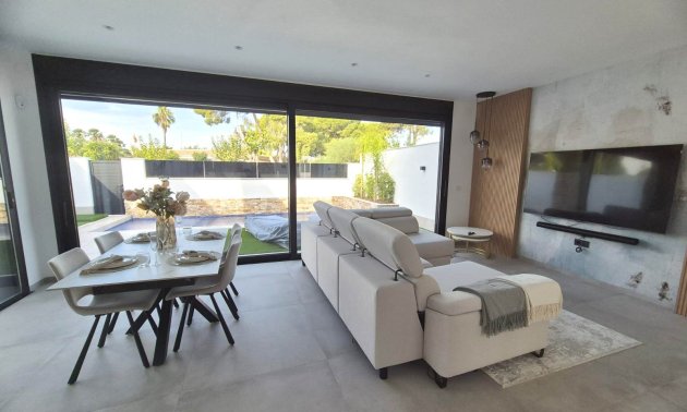 Resale - Townhouse -
Santiago de La Ribera - Santiago de La Ribera - Town