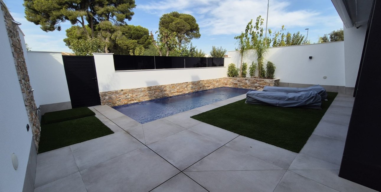 Resale - Townhouse -
Santiago de La Ribera - Santiago de La Ribera - Town