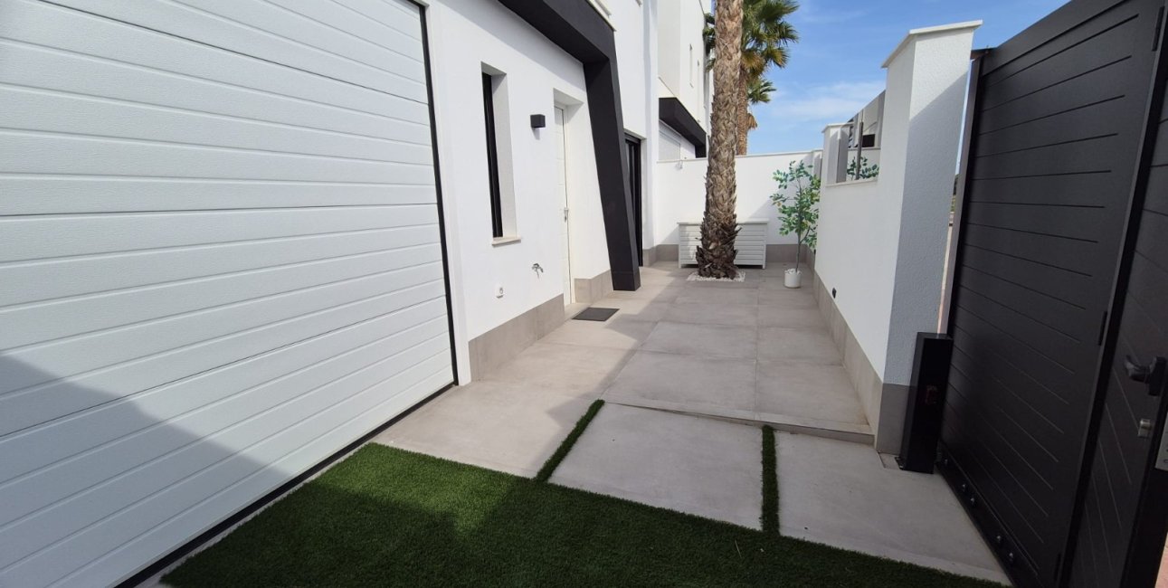 Resale - Townhouse -
Santiago de La Ribera - Santiago de La Ribera - Town