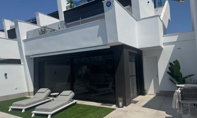 Resale - Townhouse -
Santiago de La Ribera - Santiago de La Ribera - Town