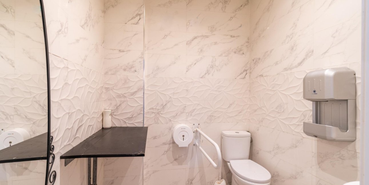 Alquiler a largo plazo - Comercial -
San Fulgencio - La Marina