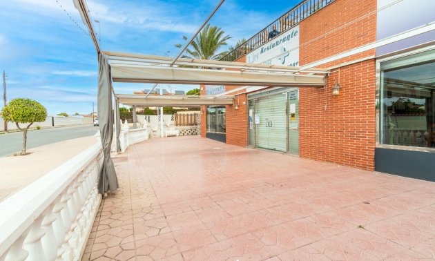 Alquiler a largo plazo - Comercial -
San Fulgencio - La Marina